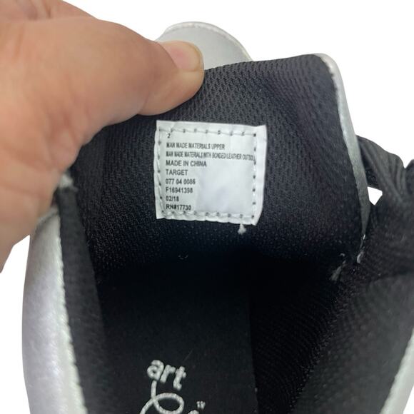 Art Class Girl's Metallic Faux Leather High-Top Sneakers Silver Size 2 - Picture 5 of 7